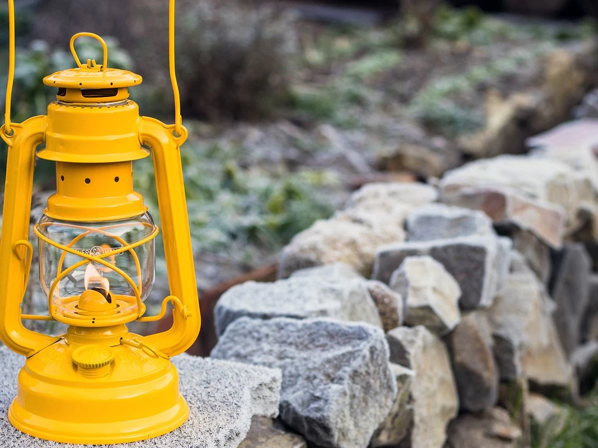 Feuerhand Baby Special 276 Signal Yellow Stormlamp - Afbeelding 2